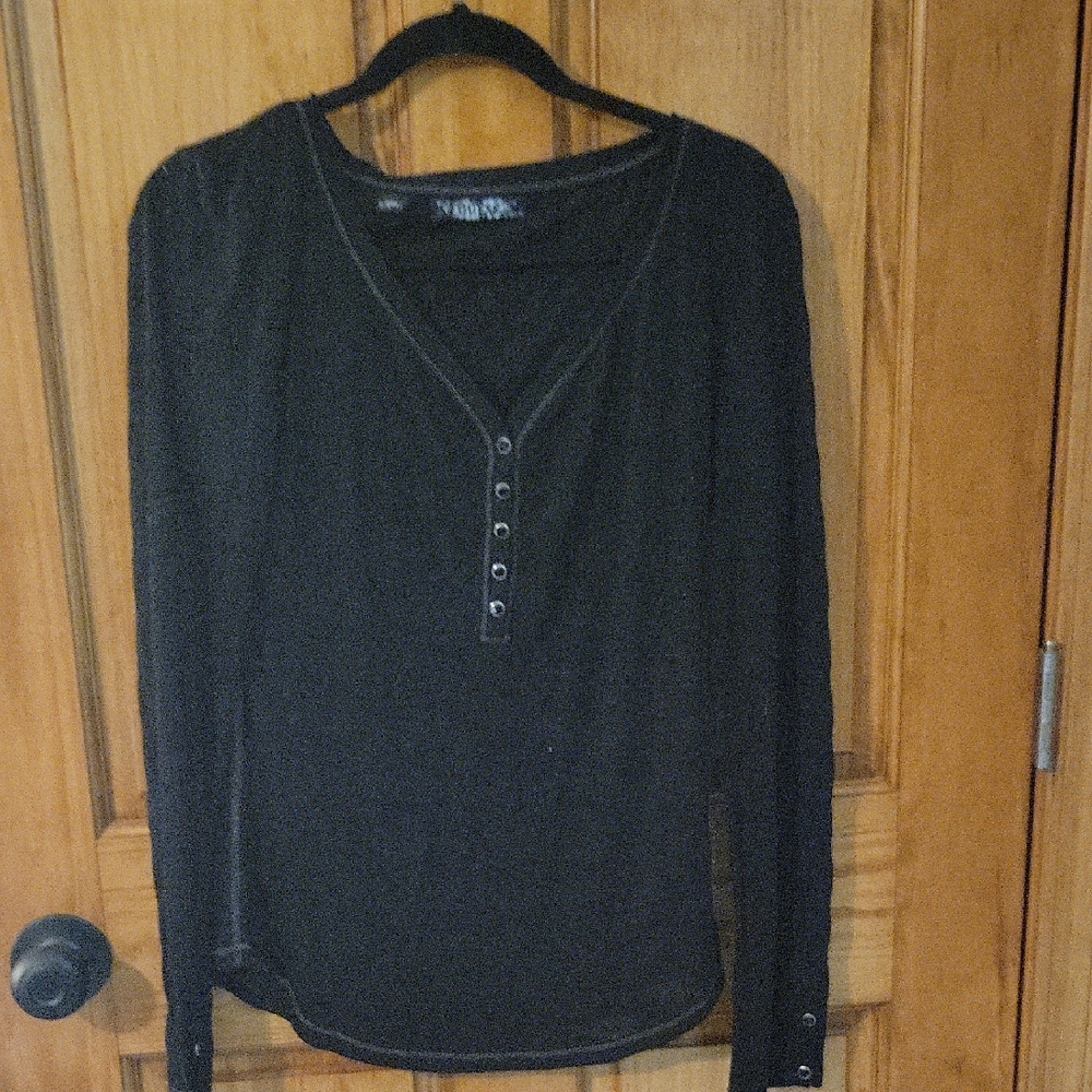 Guess Black Button-Down V-Neck Shirt